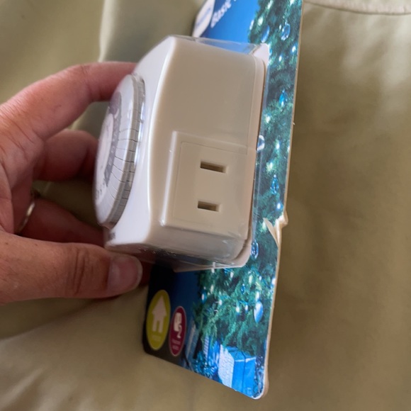 Indoor Basic Timer Home Power Outlet 2-Pack - Picture 6 of 9